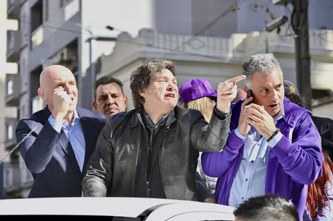 966615-caravana-20milei-20lomas
